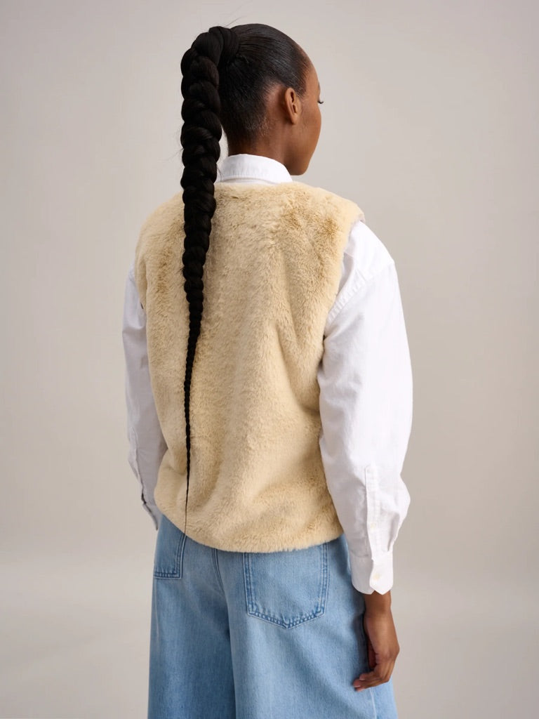 Less Vest - Check