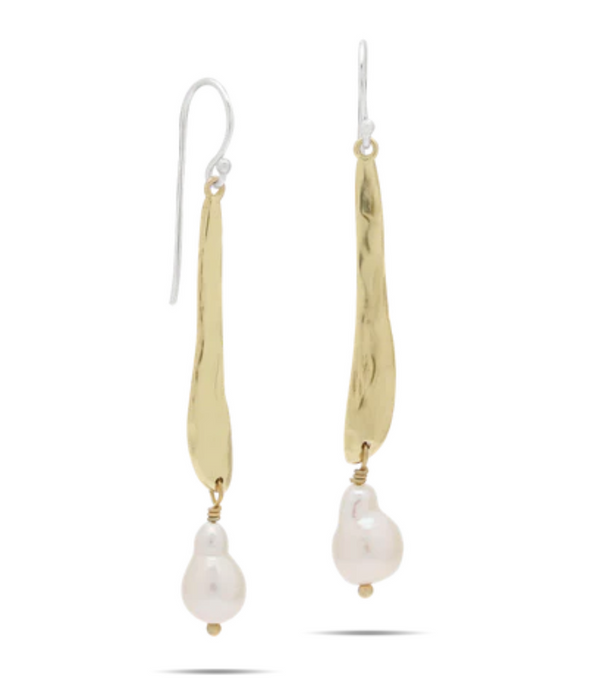 Ode To a Pearl Single Drop Earrings