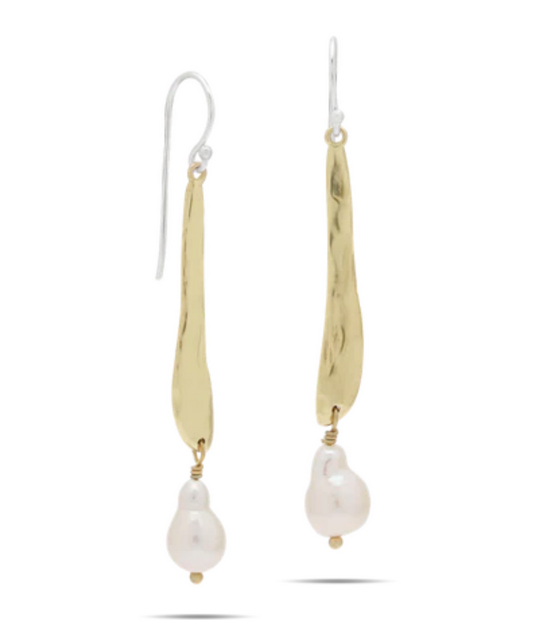 Ode To a Pearl Single Drop Earrings
