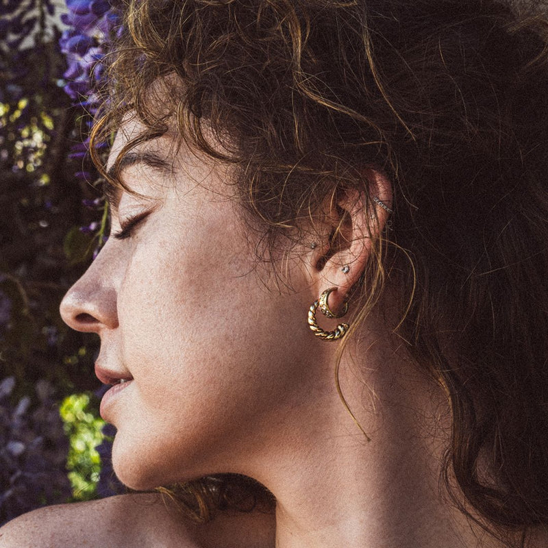 Twist Hoops